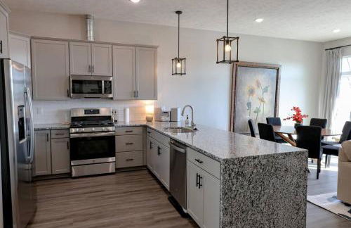 Luxurious Midtown Retreat with Elevator Access - Foto 48