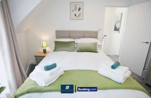 2 Bed House By Southern Stays Short Lets & Serviced Accommodation Bournemouth With Parking - Relocation & Family, 1km From The Beach - Photo 16