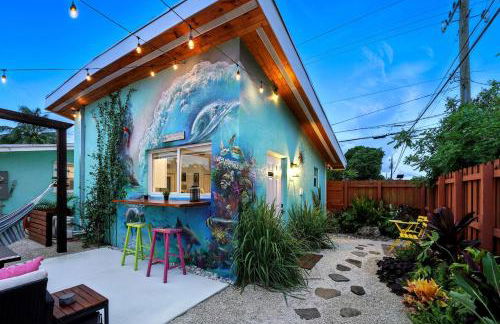 Private Retreat with Yard Near Hard Rock Stadium - Photo 10