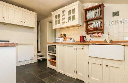 Gurnard's Cottage - Photo 10