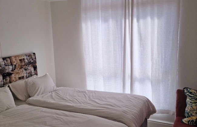 The Island Club by Smart City Stays - Photo 15