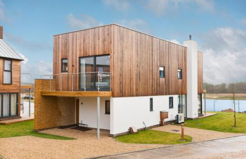 Luxury property with access into Spa on a nature reserve Beaumont Village 14 - Photo 2