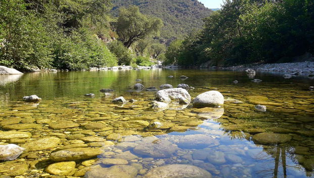 Camminando lungo la gola di Gorropu