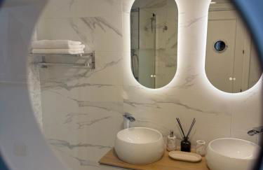 Marbella Suite - Photo 39