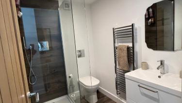 The New House - Foto 2, Shower