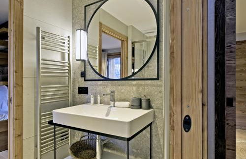 Charmant Appartement à Méribel - 3 Chambres, 6 Pers, Balcon & TV, Services Inclus - FR-1-613-33 - Foto 5