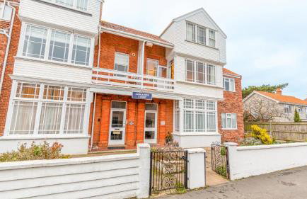 Sully's Cove, stylish apartment near Southwold Pier - Foto 6