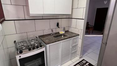 Casa a 2 min praia - Ar condicionado e conforto - Foto 2