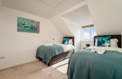 Modern 3-Bed Family Home Near Glasgow Airport - Foto 16