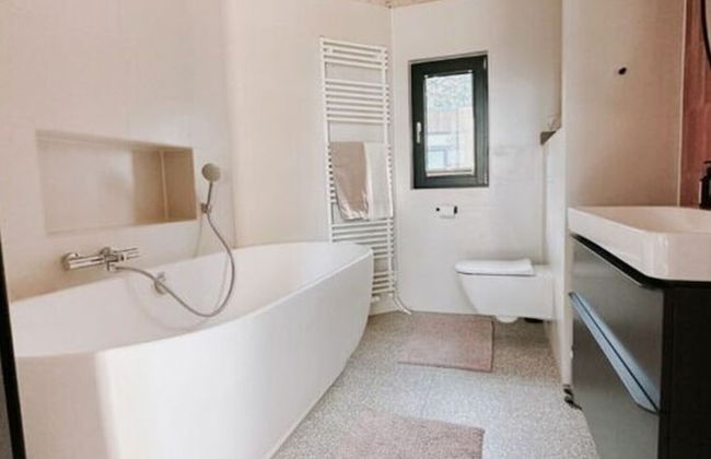 Super Nice Holiday Home by the Lake - Foto 7