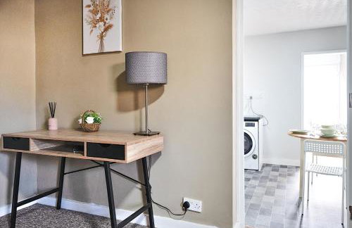 RELAXED CENTRAL HOUSE LOCATED IN WEST READING CLOSE TO TOWN CENTRE with FREE DRIVE WAY PARKING, WI FI & NETFLIX BY AI ESTATE GROUP - Foto 13