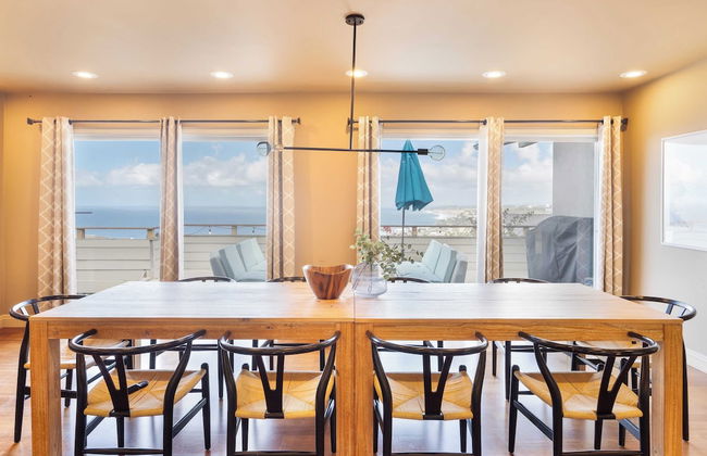 Parasol by Avantstay Hilltop Ocean View Escape w/ Large Patio & Shuffleboard - Foto 13