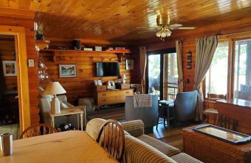 Seneca Lake Log Cabin - Foto 17