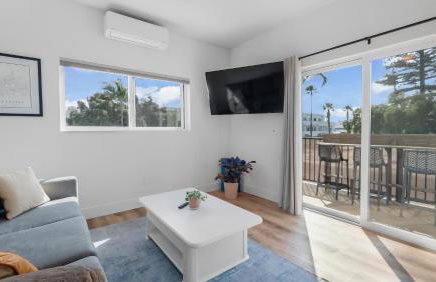 Rise Suites Oceanside - Photo 28