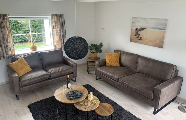 Cozy Holiday Home in Zonnemaire Near Lakebeach - Photo 26