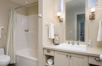 Chapman Cove by Avantstay Gorgeous Beach Bungalow w/ Sauna - Photo 36