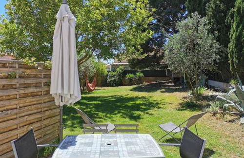 Studio Le Calme, plages à pied et grand jardin, La Couronne - Foto 8