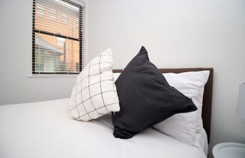 Modern Two BR | Free Parking - Foto 17