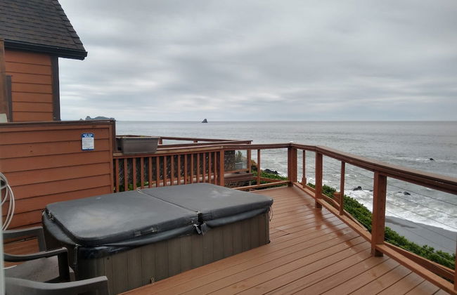 Ocean Front Cabin 11 w Jacuzzi Superb Views - Foto 10