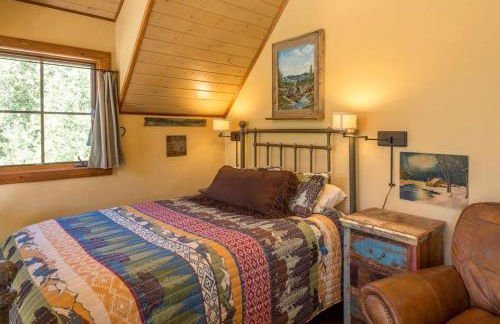 Stunning Mountainside Cabin Rental with a View Nestled in the Heart of the Colorado Rockies - Foto 31