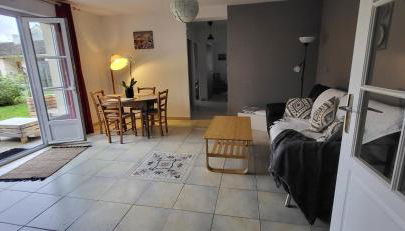 Maison de plein pied avec jardin privatif centre ville - Photo 5