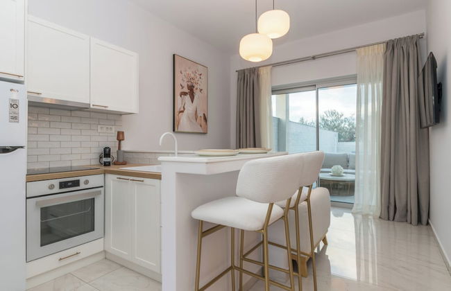 Camelia Luxury Suites - Private Pool & Jaccuzi - Foto 21