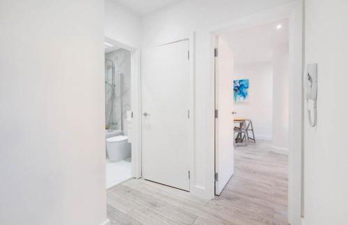 Luxurious 1 Bed Serviced Apartment with Wi-Fi - Photo 24