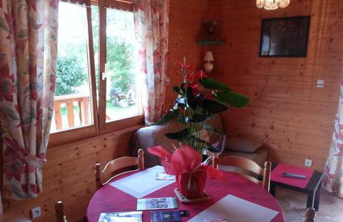 Charmant Chalet Vosgien – Idéal Couple/Curistes – Calme et Nature – Proche Plombières-les-Bains - FR-1-589-230 - Foto 24