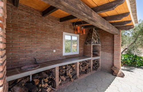 Acogedora Villa Con Piscina, Barbacoa, Chimenea y Vistas a La Sierra - Foto 3