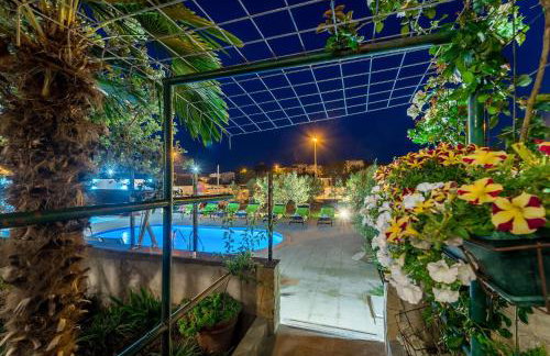 Apartments Katarina with swimming pool - Photo 10