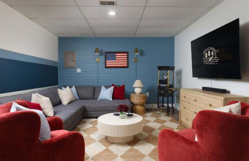 Pine & Paddle Getaway Game Room Hot Tub Pool - Foto 31