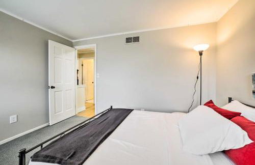 15 Mi to Pittsburgh WFH-Friendly Home with Deck - Foto 22