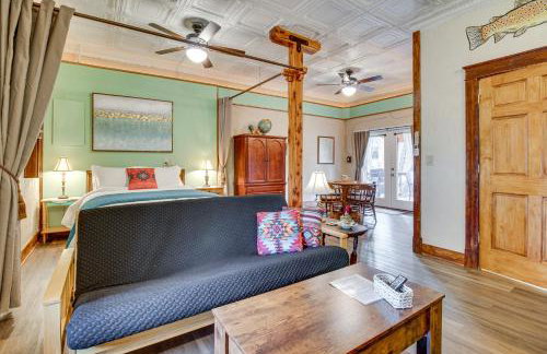 Walk to White River Cozy Studio, Driftys Hideaway - Foto 4