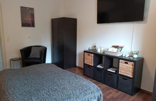 exklusives lichtdurchflutetes Apartment incl Gästegarten umzäunt - Foto 19