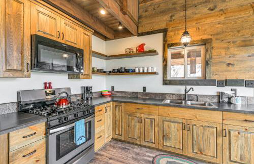 Hike, Hunt & Unwind: Mtn-View Cabin in Del Norte! - Photo 9