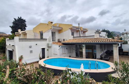 Villa Nevada - Gran casa familiar cerca de la playa con Salita de Cine y Piscina Privada en Puerto de Pollença - Foto 1