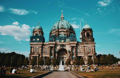 Exklusive Luxus-Unterkunft in Berlin Mitte: 2 Apartments, 130m², Designer-Möbel, Co2 neutrale Reinigung - Foto 52