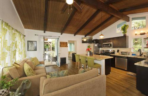 Romantic Retreat, Relax at Hot-tub, Indoor & Outdoor shower, firepit, 5 min to Hawaii Volcano park - Foto 40