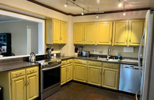 Historic Home with Farm Fresh Eggs in Denver - Foto 14