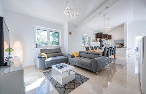 Cozy Home In Cambarelici - Foto 2