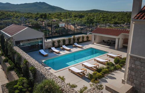 Villa Lovorika - Padel, Cageball, Basketball & Heated Pool - Foto 43