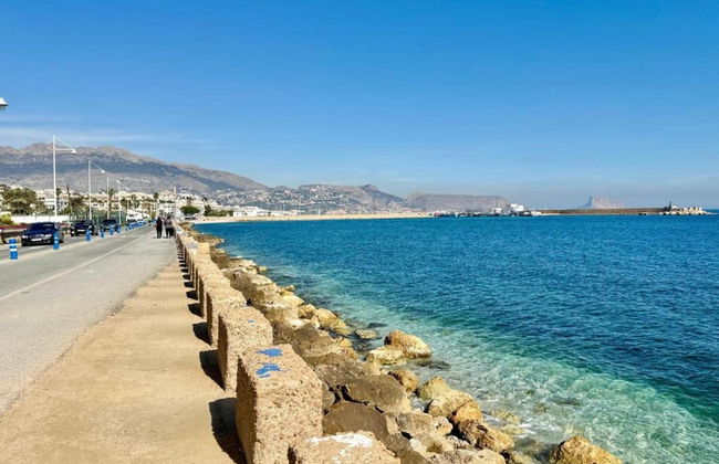 Stylish Alfas del Pi Stay - Foto 31