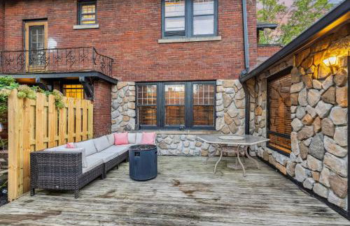 Steps to Edgewater - Sleeps 14 - Fun Game Room Retreat - Foto 65