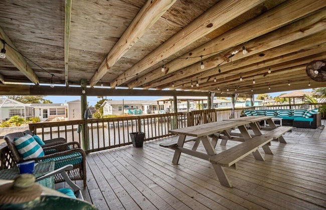 Canal Front Beach Home, Private Pool - Foto 46