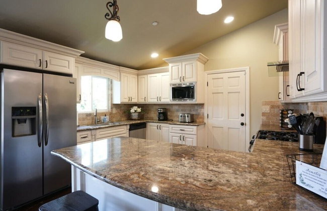 Sweet 4 bedroom, 3 bath plus Loft Bedroom, Pool Home - Foto 27