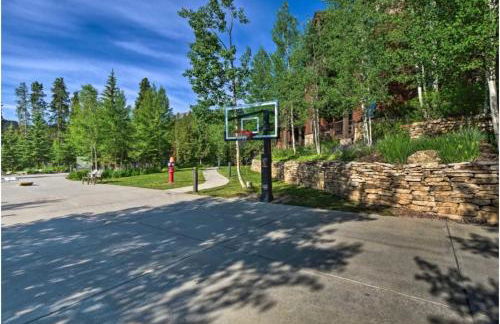 Ski in Ski out Resort Breckenridge 1BR 2Beds Parking, Resort Shuttle & Amenities - Foto 43