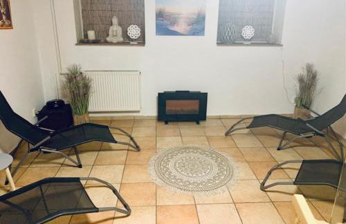 DEUTSCHE VILLA - SUPERIOR APARTMENT- 1 Obergeschoss mit gem Sauna und Garten - Foto 29