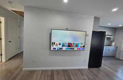 3 Bedroom Renovated Model House - Photo 6