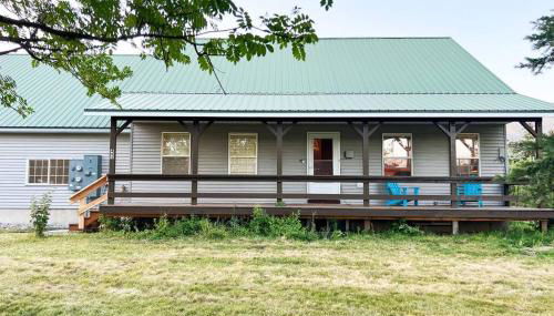 Country House - Photo 1