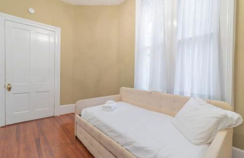 Bumblebee Mansion w Tiny Home Historic Modern - Foto 26